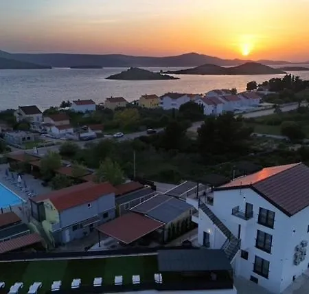 Mobile Homes Sara - , Adriatic , Dalmatia Kamp