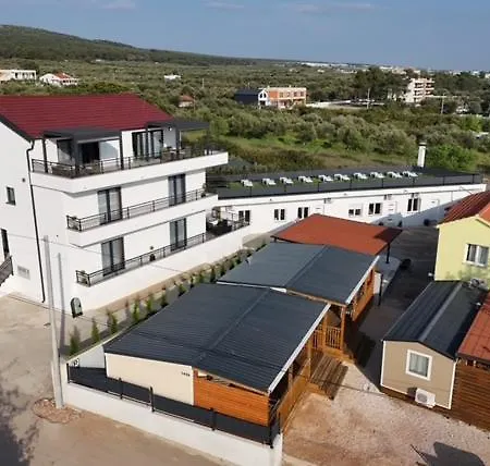 Kamp Mobile Homes Sara - , Adriatic , Dalmatia *
